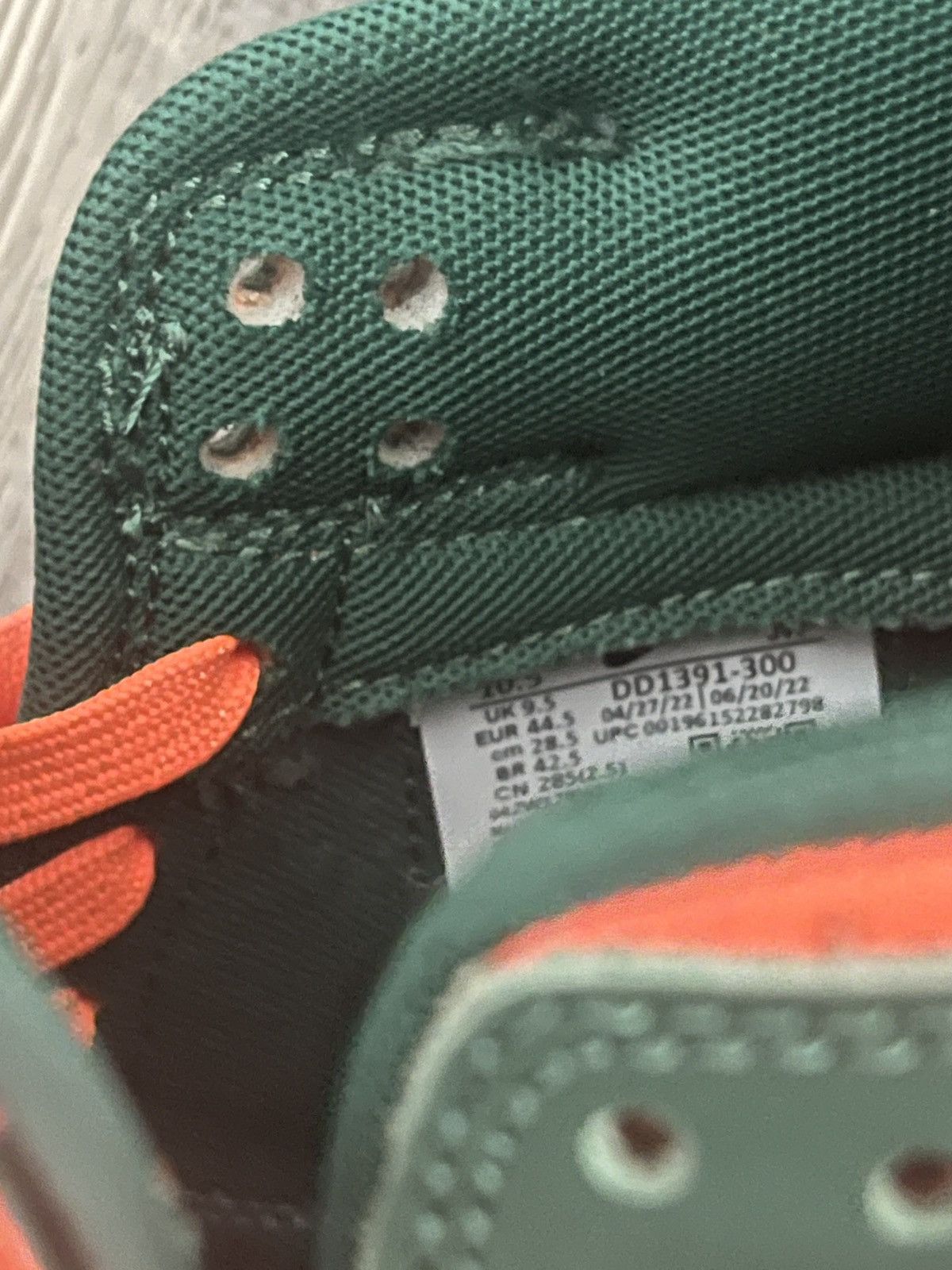 Nike Nike Dunk low "Miami Hurricanes" Size US 10.5 / EU 43-44 - 7 Thumbnail