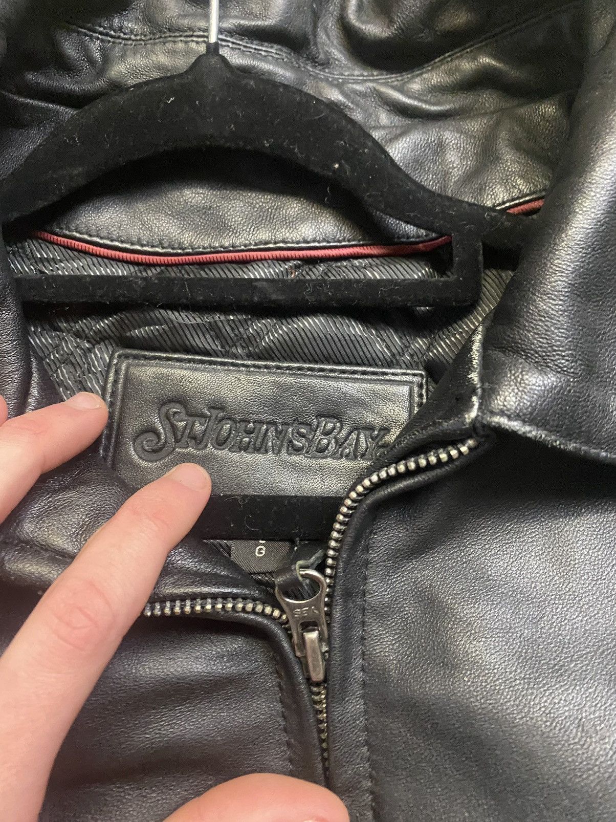 Other Leather bomber jacket paired with free Burberry scarf Size US L / EU 52-54 / 3 - 3 Thumbnail