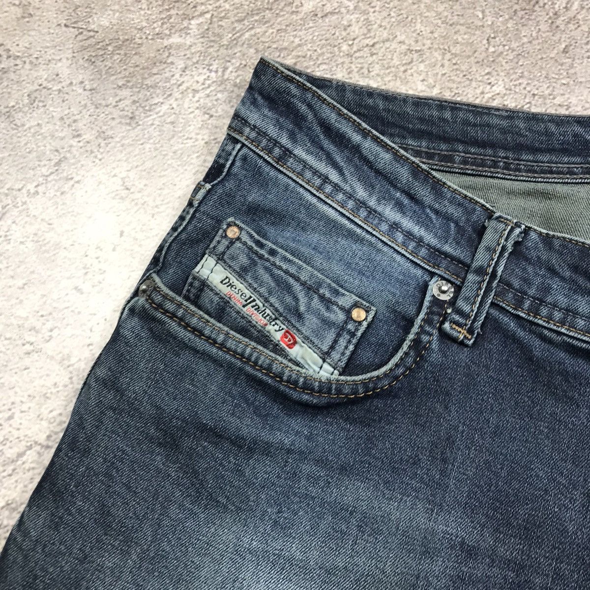 Diesel VINTAGE DIESEL JEANS CASUAL STREETWEAR FADED LOW RISE Y2K Size US 38 / EU 54 - 4 Thumbnail