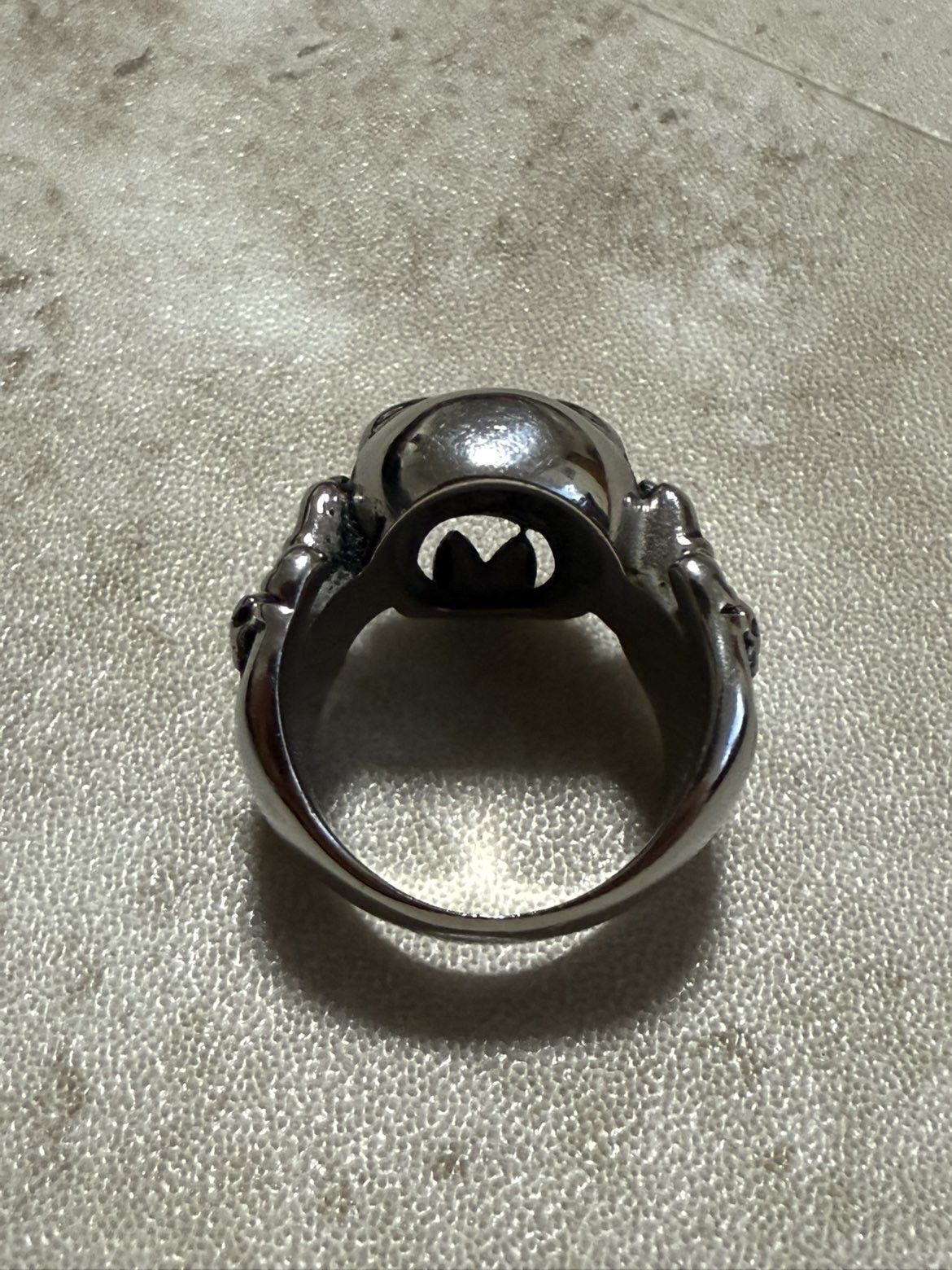 Other UK Skull Ring W/ Gemstone In Eyeball Size ONE SIZE - 2 Thumbnail