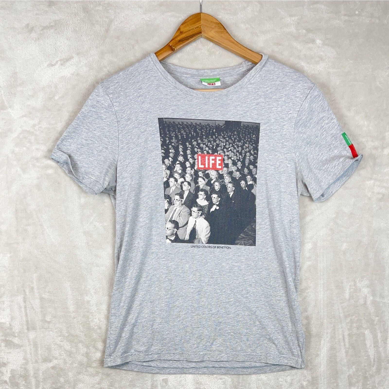 United Colors Of Benetton UCB X Life Magazine Men's Small Gray T Shirt Tee Cinema 3D Size US S / EU 44-46 / 1 - 1 Thumbnail