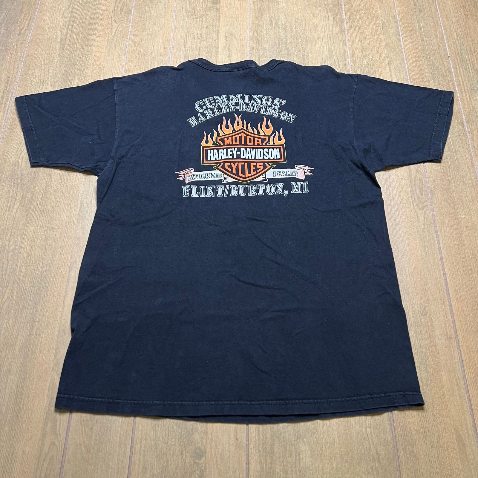 Harley Davidson Vintage Harley-Davidson T-shirt flame Flint/Burton, MI Sz XL Size US XL / EU 56 / 4 - 1 Thumbnail