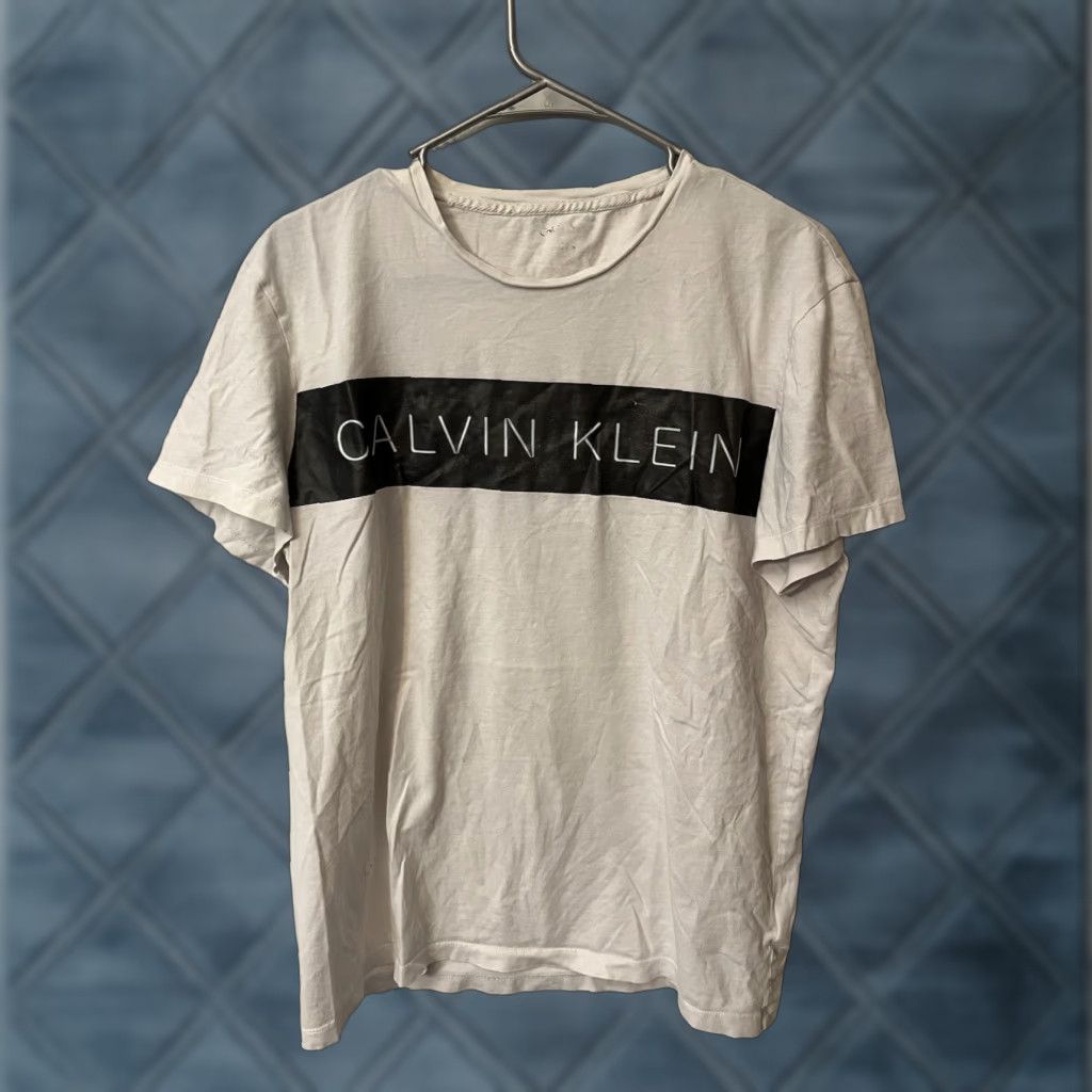 Calvin Klein Calvin Klein T-Shirt Size M White Short Sleeve Crew Neck Graphic Black Shirt Men Regular Logo Size US M / EU 48-50 / 2 - 1 Thumbnail