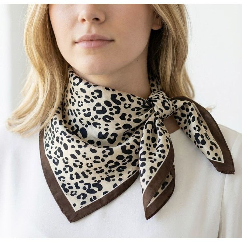 Other Luxury Elegant Bandana Square Scarf Silky Satin Animal Print Size ONE SIZE - 2 Thumbnail