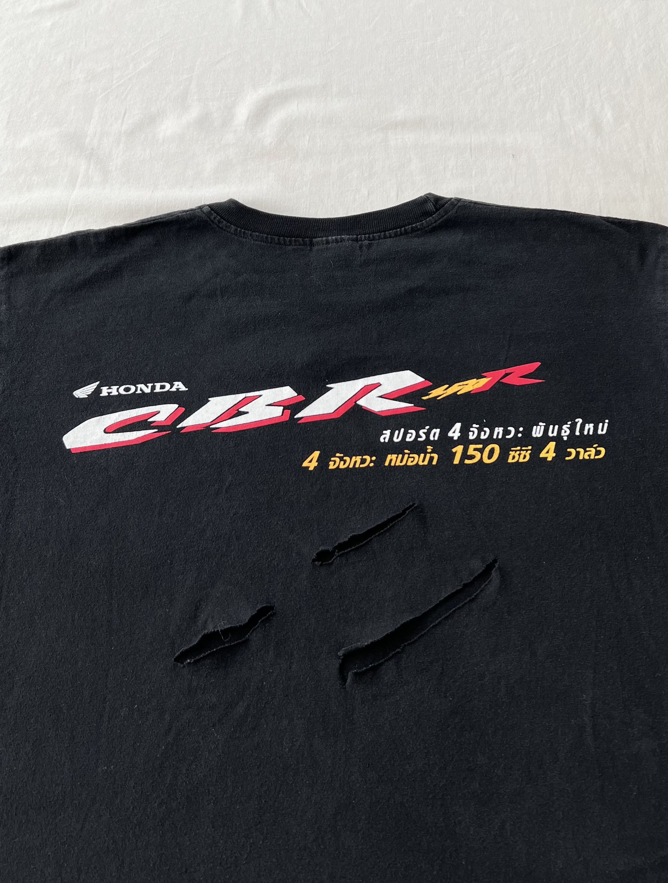 Honda Vintage 2000s Honda CBR 150 R Moto Bike Racing Promo T-shirt Size US L / EU 52-54 / 3 - 16 Thumbnail