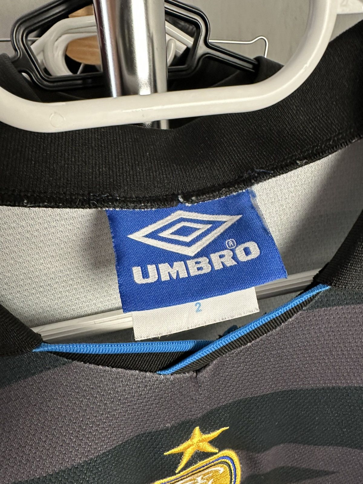 Umbro Vintage Umbro Inter Milan Soccer Jersey size M Size US M / EU 48-50 / 2 - 3 Thumbnail