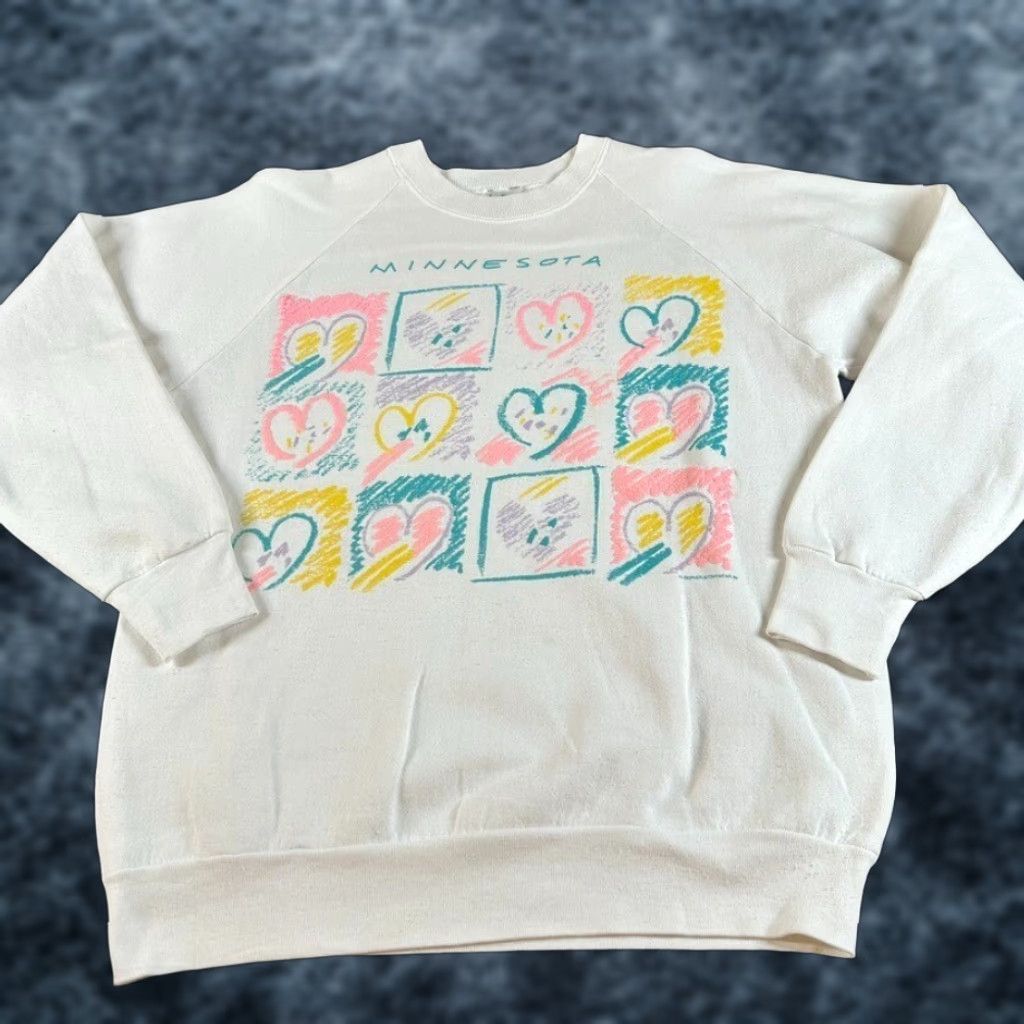 Fruit Of The Loom VINTAGE Fruit of the Loom Minnesota Hearts Sweatshirt Pullover Women L White Crew Neck Long Sleeve Graphic Print Size L / US 10 / IT 46 - 1 Thumbnail