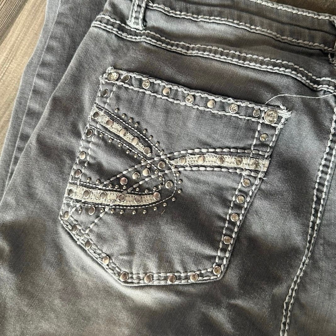 Other tru luce jeans gray bedazzled silver mid rise jeans Size 30" / US 8 / IT 44 - 4 Thumbnail