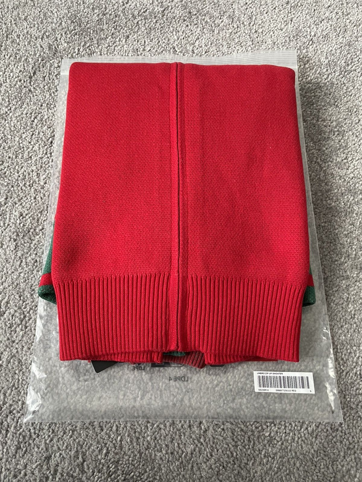 Supreme × Umbro Supreme x Umbro Zip Up Sweater Red Size US S / EU 44-46 / 1 - 3 Thumbnail