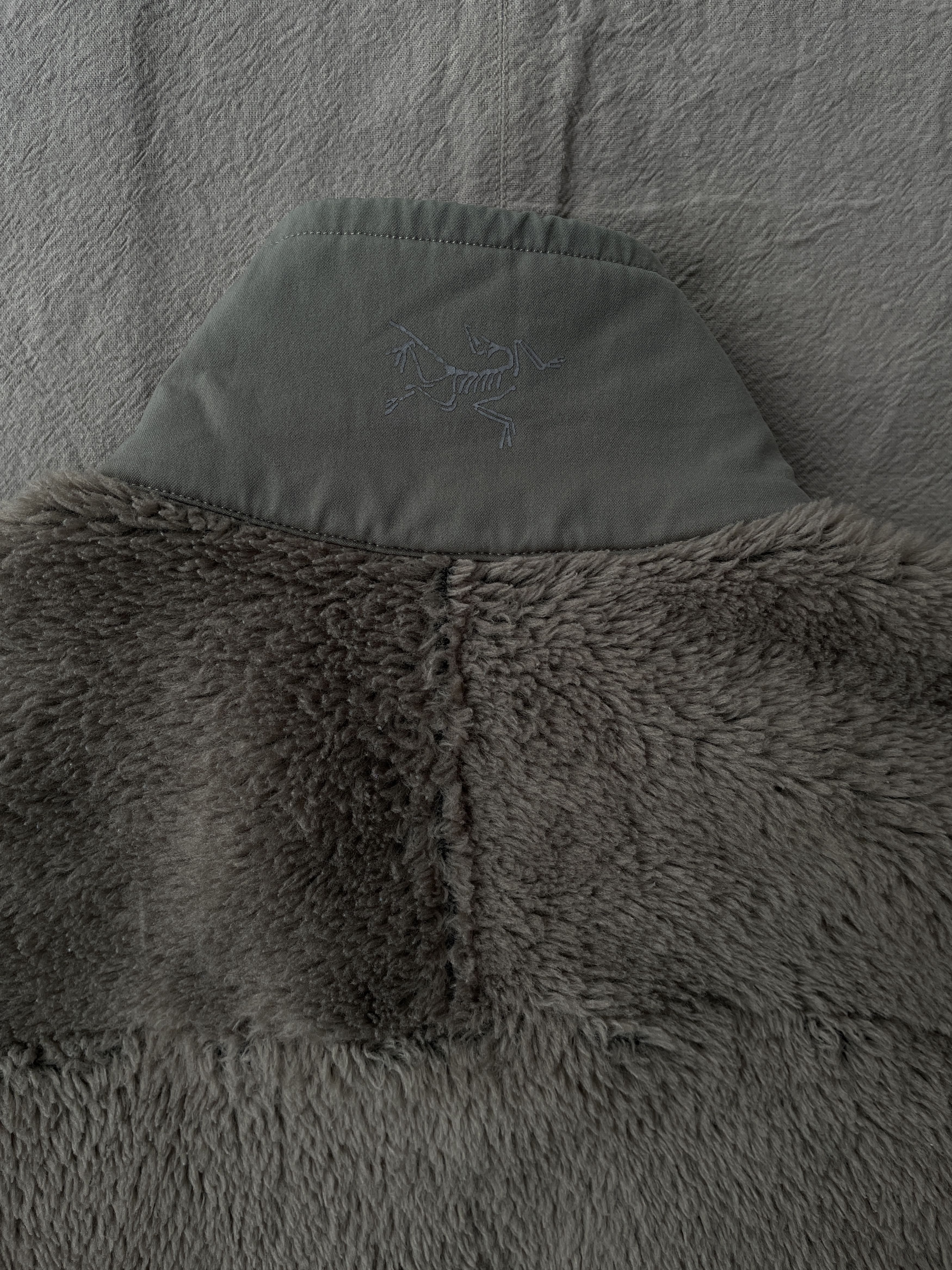 Arc'teryx Vintage Early 2000s Grey Arc'Teryx Fleece Size US L / EU 52-54 / 3 - 5 Thumbnail