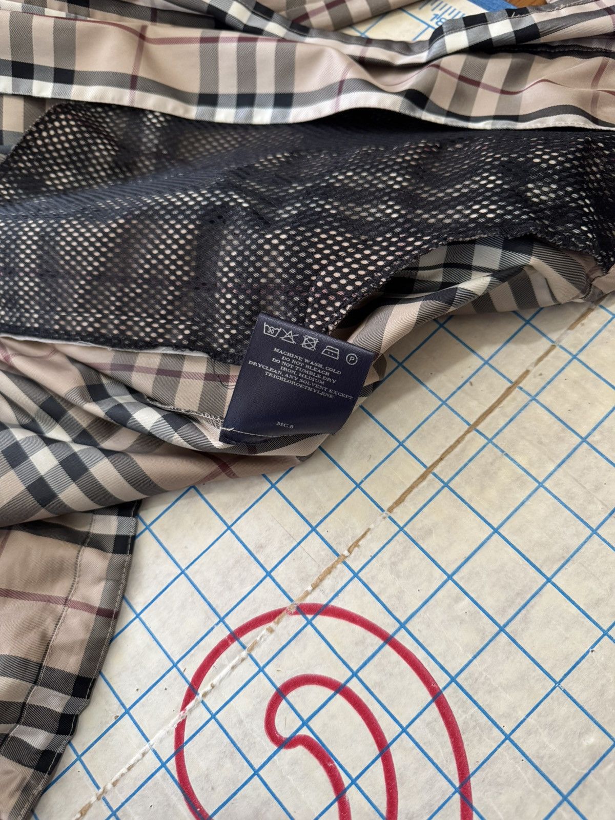 Burberry Burberry Golf Nova Check Full Zip Packable Jacket Medium Size US M / EU 48-50 / 2 - 9 Thumbnail
