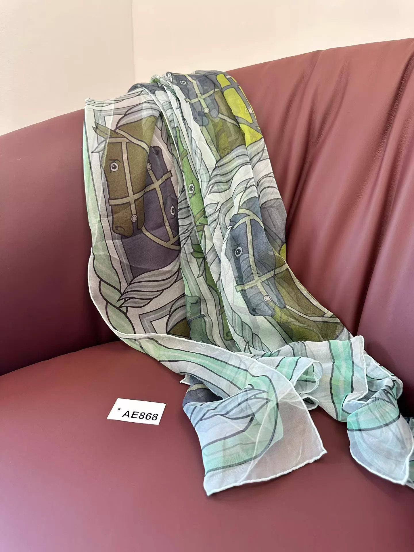 Hermes Hermès 1-sided Mulberry Silk Scarf 180x66 AE868 Size ONE SIZE - 6 Thumbnail