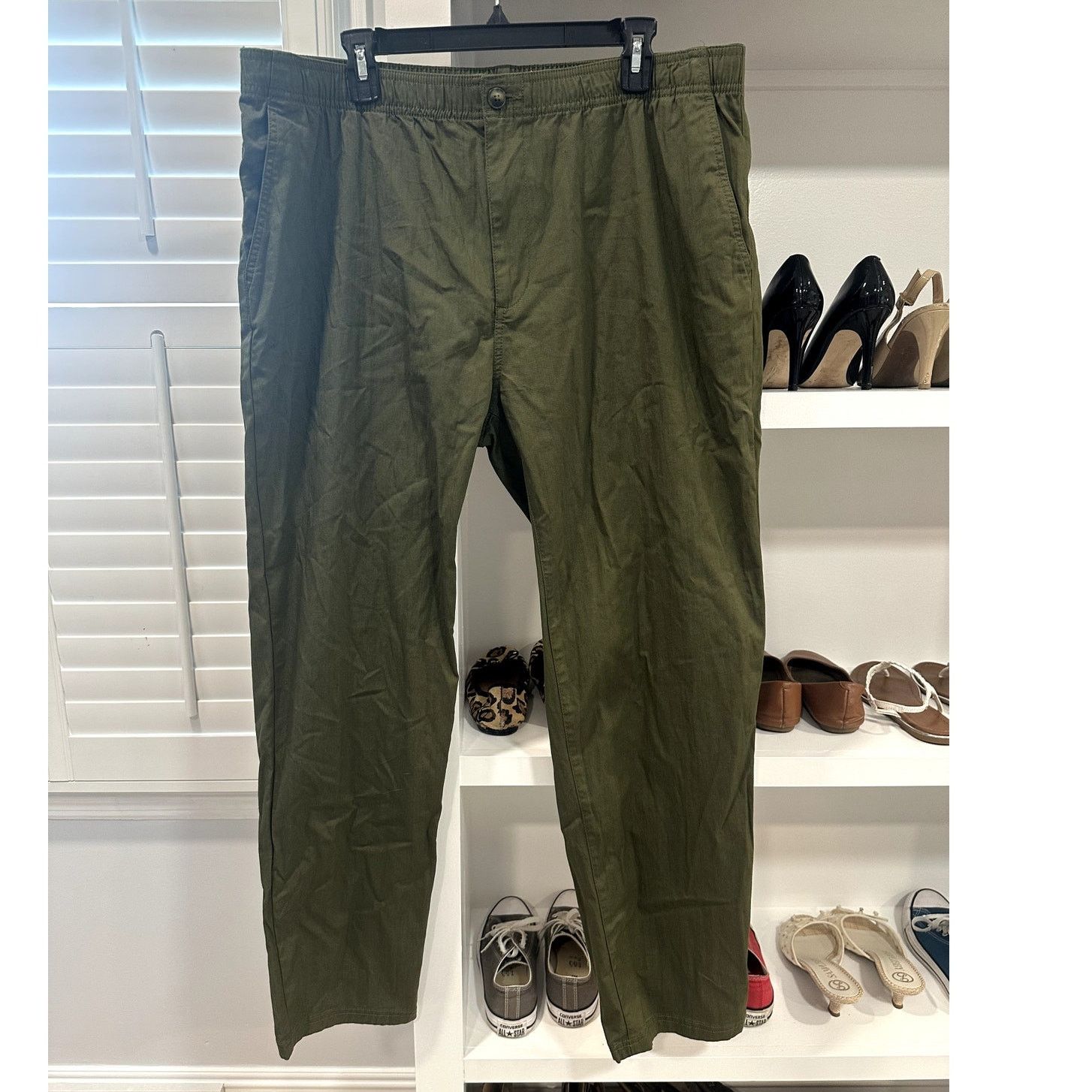 BP. Bp Men's Green Elastic Waist Flat Front Pockets L NWOT Size US 38 / EU 54 - 1 Thumbnail