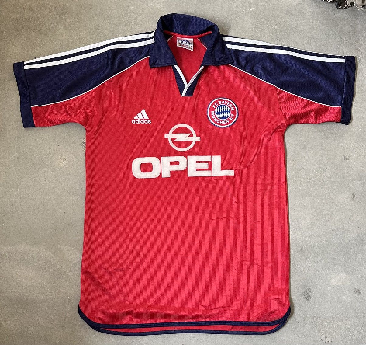Adidas VINTAGE BAYERN MUNCHEN 99/01 JERSEY Size US L / EU 52-54 / 3 - 1 Thumbnail