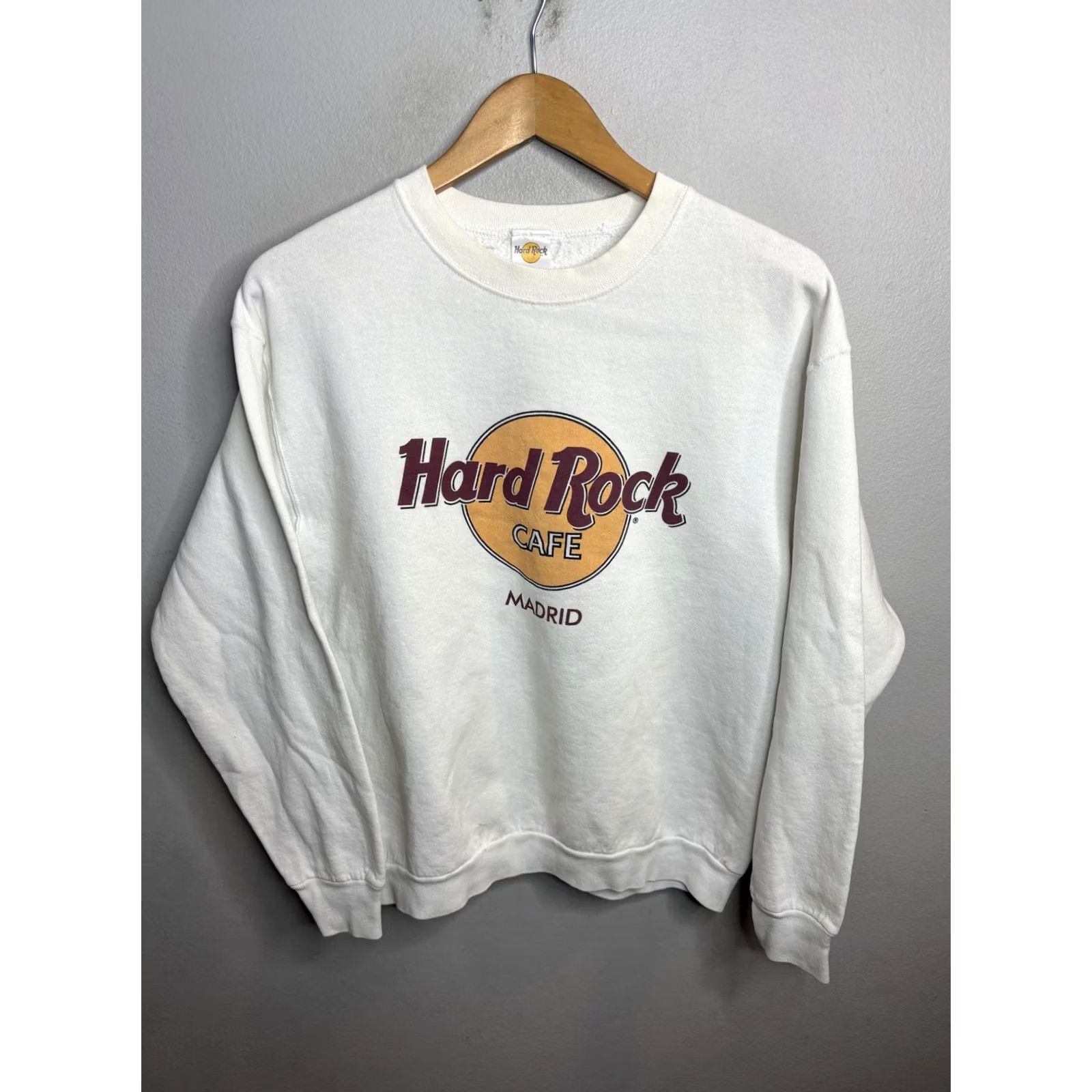 Hard Rock Cafe Hard Rock Cafe Sweatshirt Mens Medium White Madrid Crewneck Pullover Logo Spain Size US M / EU 48-50 / 2 - 2 Thumbnail