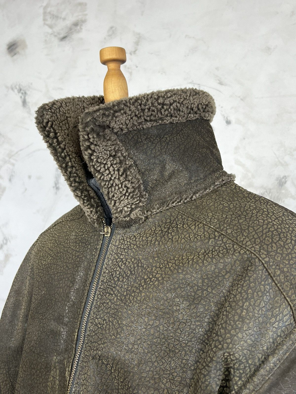Vintage Vintage Shearling Leather Jacket Size XL - XXL Size US XXL / EU 58 / 5 - 7 Thumbnail