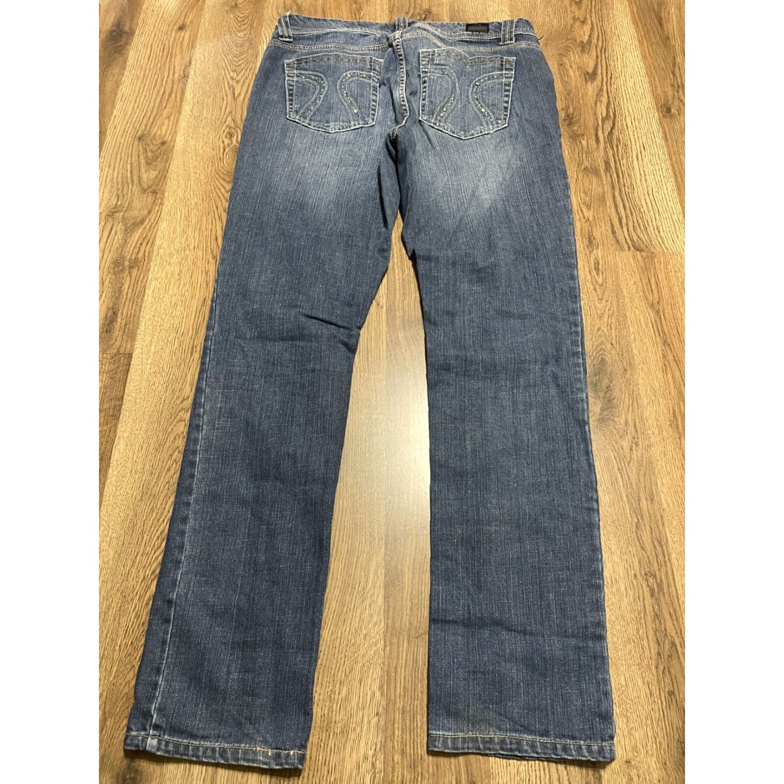 Jordache **Jordache Women's Size 10 Blue Denim Straight Leg Jeans** User: Jordache Women's Size 10 Blue Denim Straight Leg Jeans Size 32" / US 10 / IT 46 - 2 Thumbnail