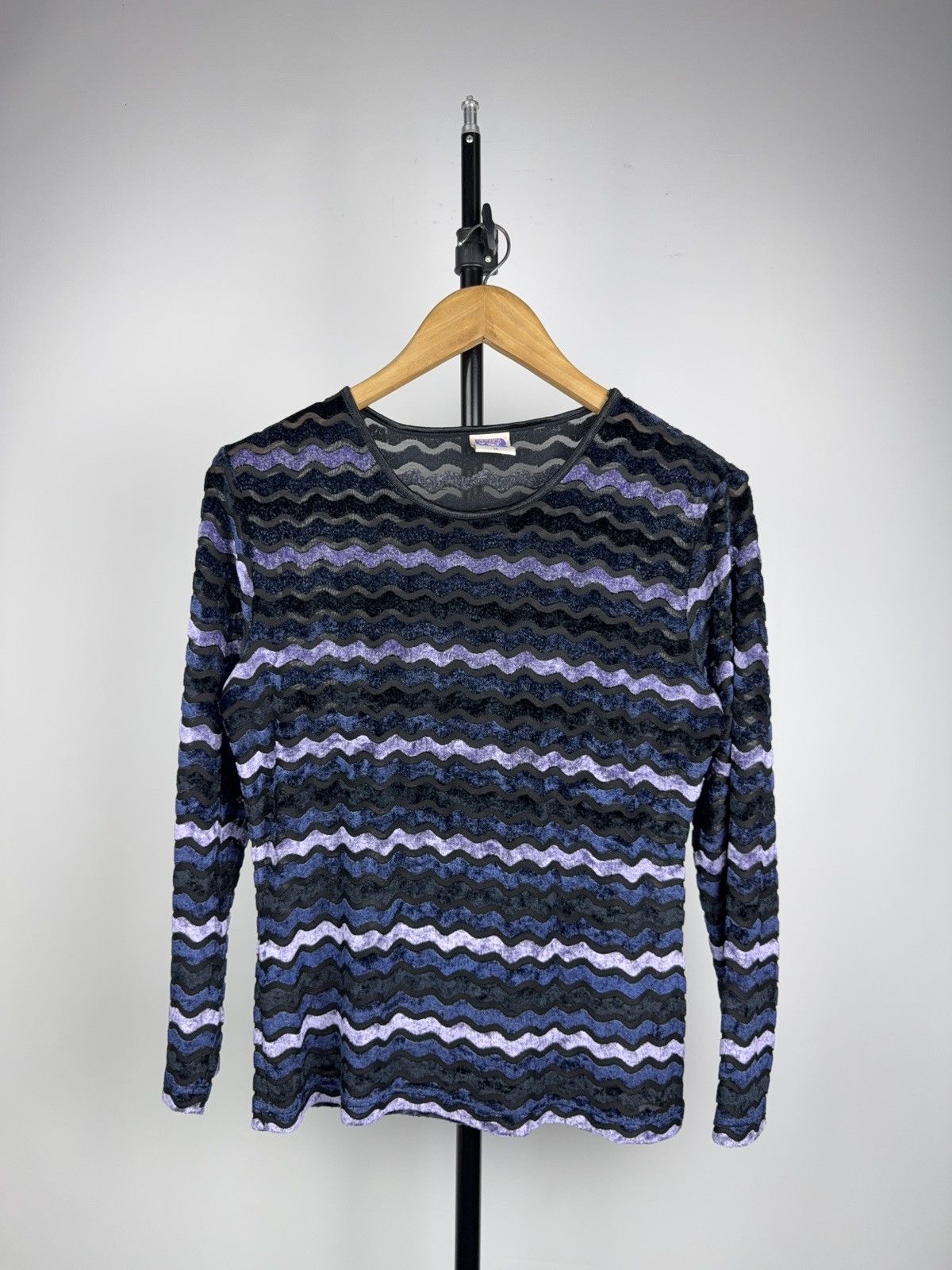 Japanese Brand Avant Garde 90s Y2K Mesh Wave Longsleeve Purple Grunge Top Size M / US 6-8 / IT 42-44 - 1 Thumbnail