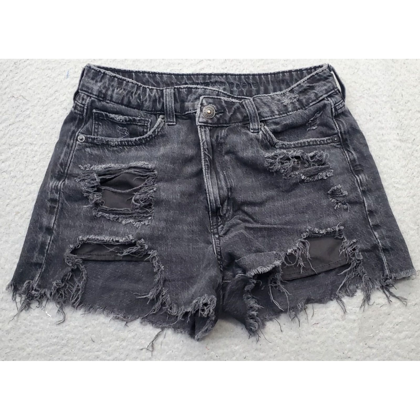 American Eagle Outfitters American Eagle Outfitters Gray Denim Cut-Off Shorts Womens Size 6 Size 28" / US 6 / IT 42 - 2 Thumbnail