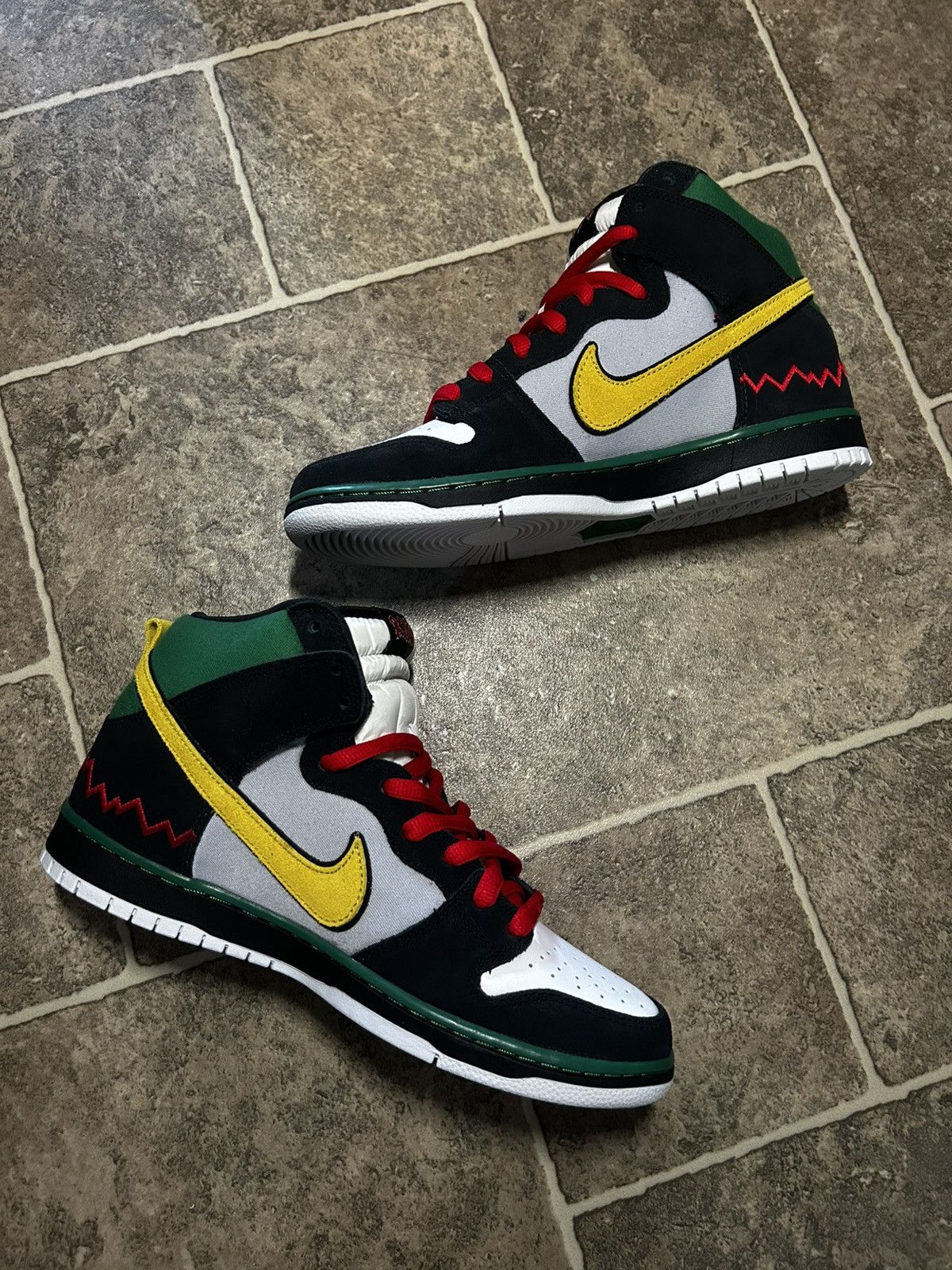 Nike DS Nike SB Dunk High McRad 2012 Brand New Size US 10 / EU 43 - 3 Thumbnail
