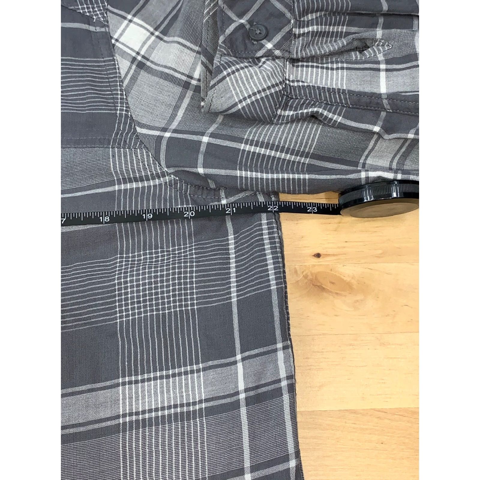 Vintage Columbia Button-Up Shirt XL Gray Plaid Long Sleeve Knit Casual Mens Size US XL / EU 56 / 4 - 5 Thumbnail