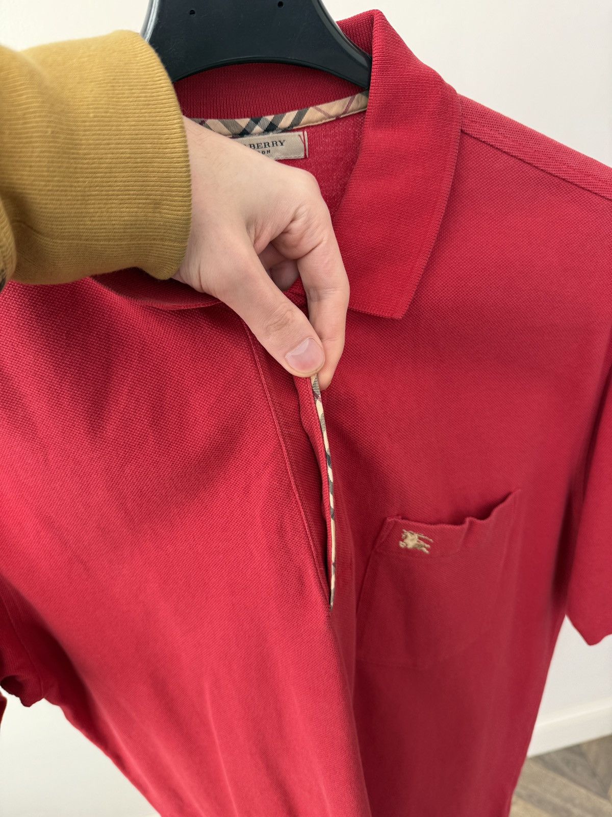 Burberry Vintage Burberry London Mens Red Polo Shirt Short Sleeve Size US M / EU 48-50 / 2 - 7 Thumbnail