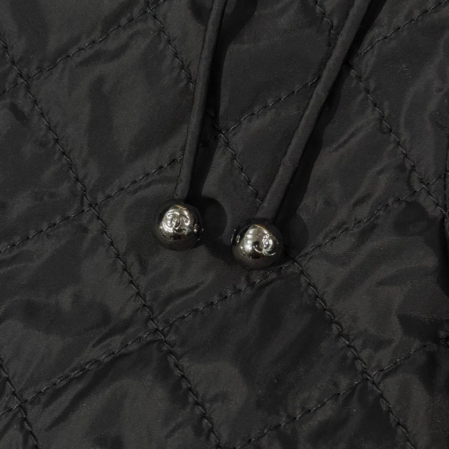 Chanel Chanel Black Quilted Pearl Drawstring Elastic Waist Short Size 28" / US 6 / IT 42 - 3 Thumbnail