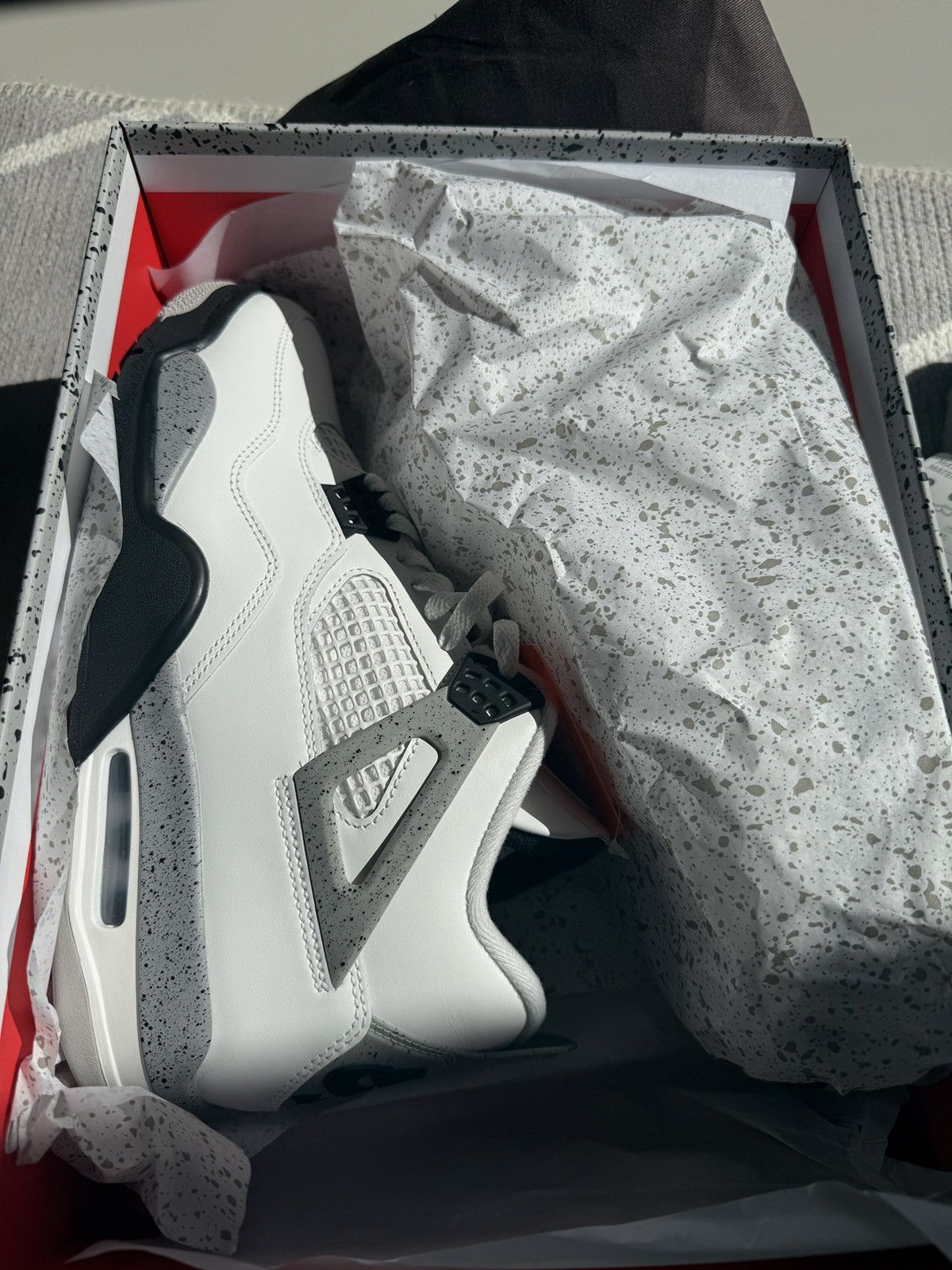 Jordan Brand Jordan White cement 4 Size US 10 / EU 43 - 2 Thumbnail