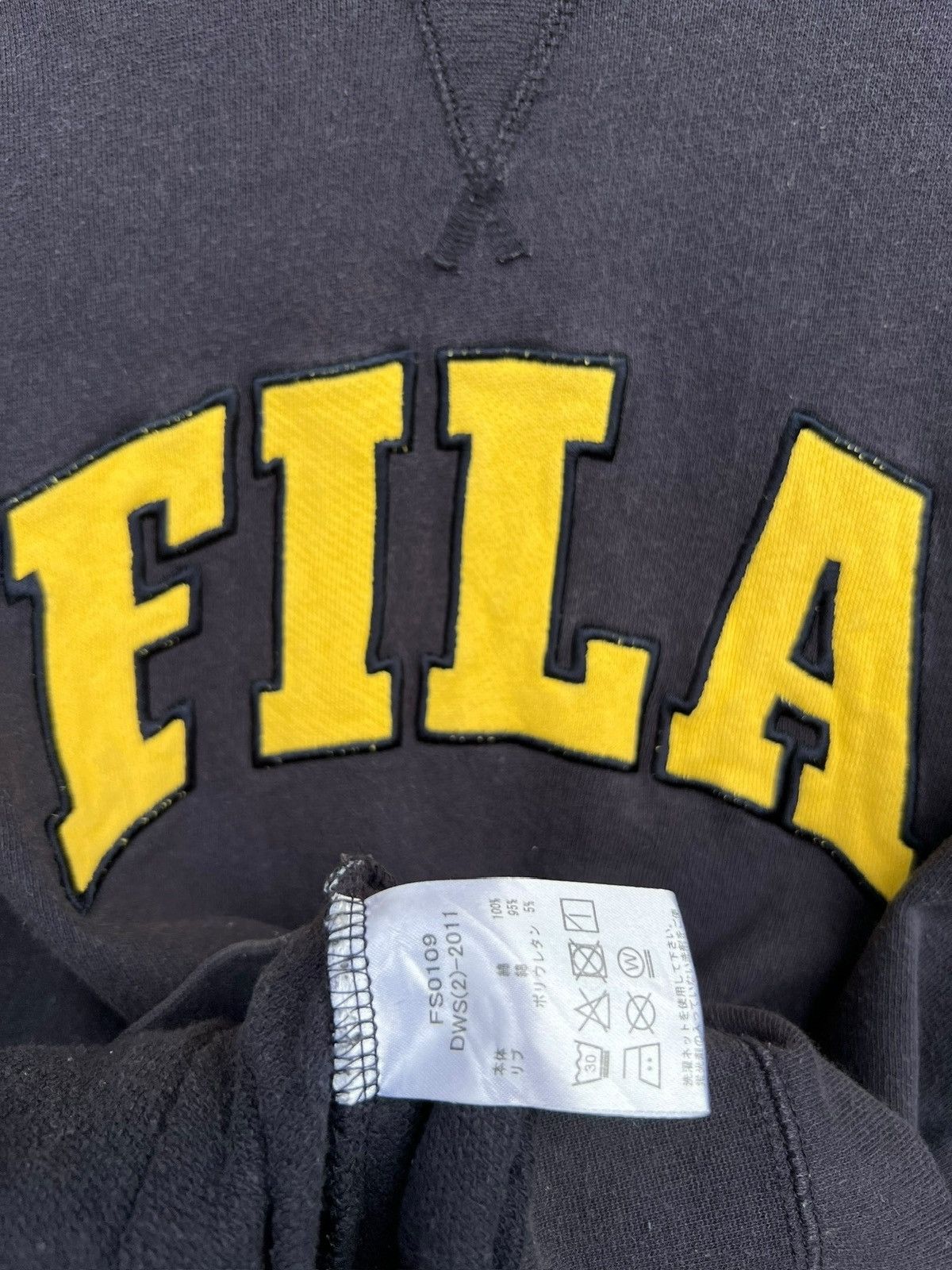 Fila Vintage Fila Embroidered Sweatshirt Size US M / EU 48-50 / 2 - 4 Thumbnail