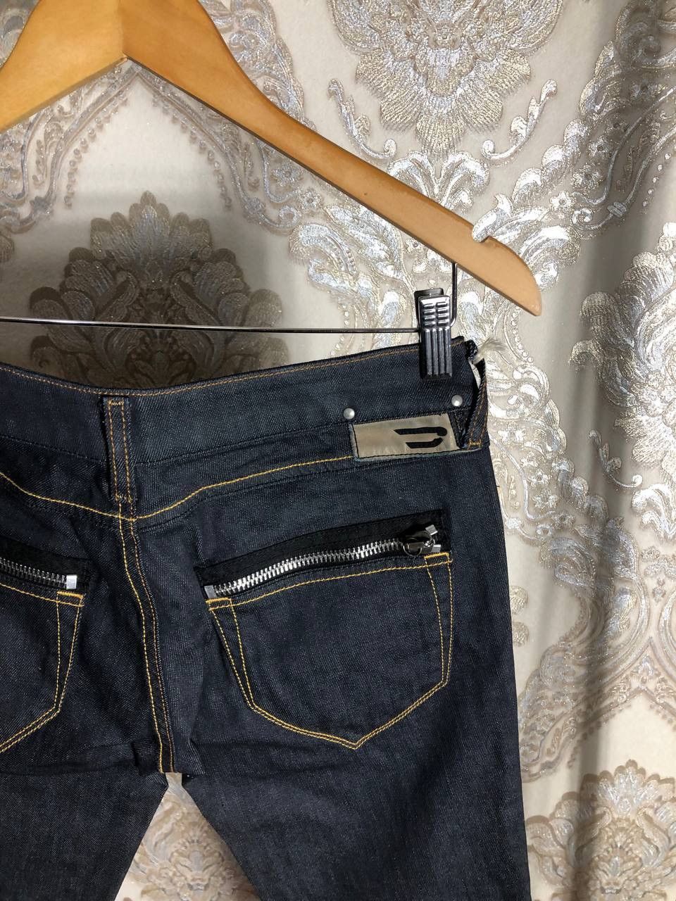 Diesel VINTAGE DIESEL INDUSTRY DENIM DIVISION JEANS DESIGNER Y2K Size 28" / US 6 / IT 42 - 8 Thumbnail
