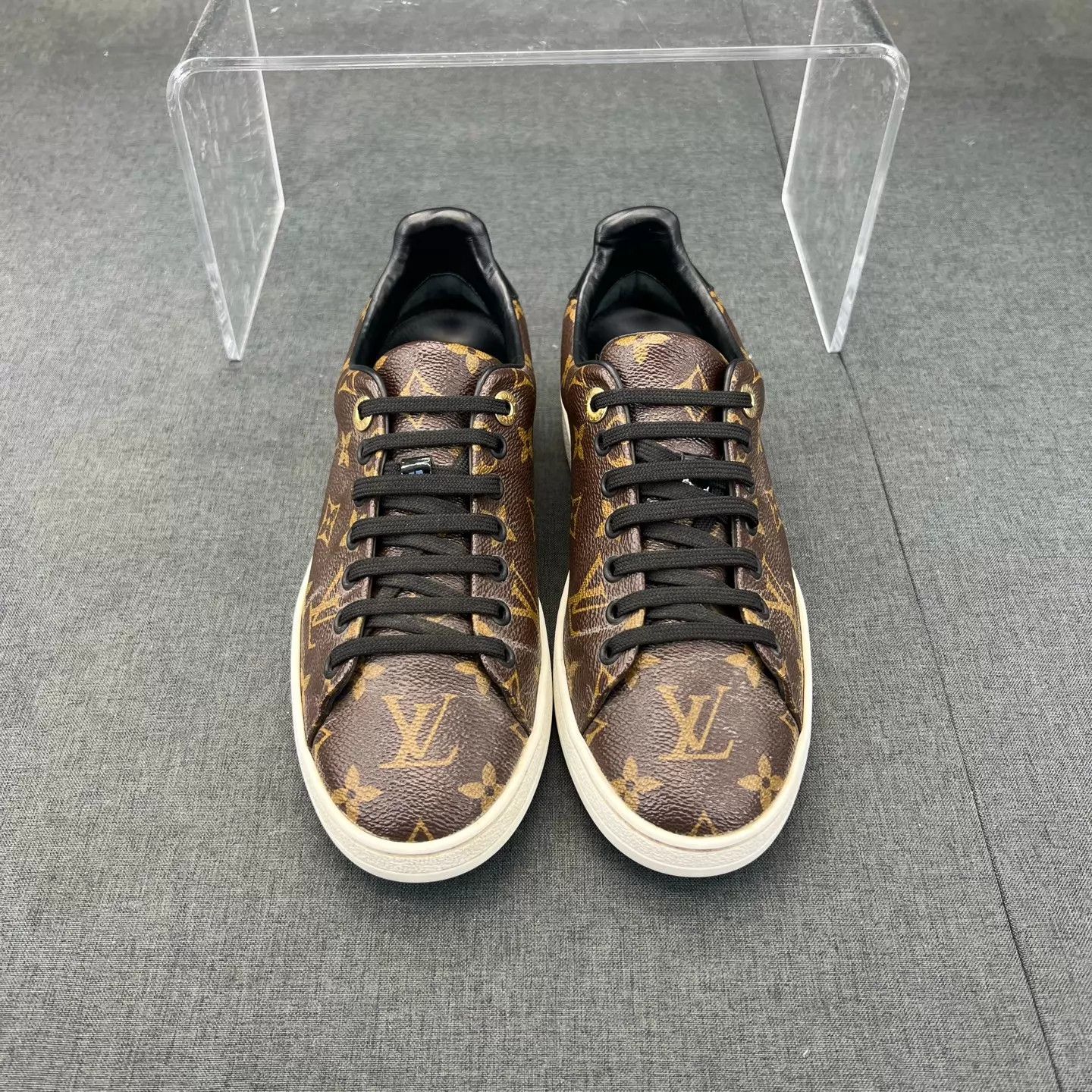 Louis Vuitton LV Monogram Brown Sneakers Women's Size 37.5 Like New Size US 7 / IT 37 - 4 Thumbnail