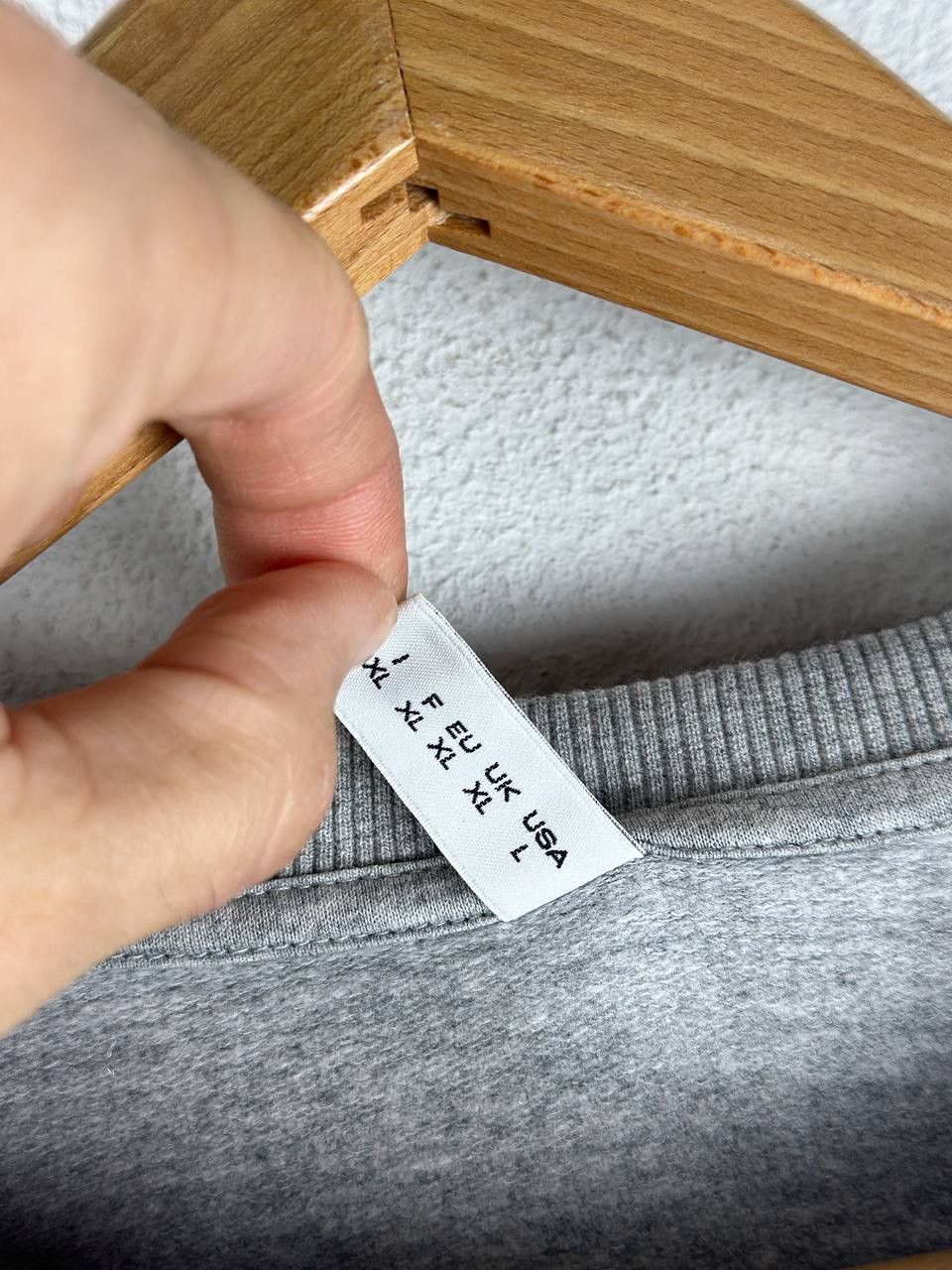 Moschino Moschino sweaters Size US L / EU 52-54 / 3 - 10 Thumbnail