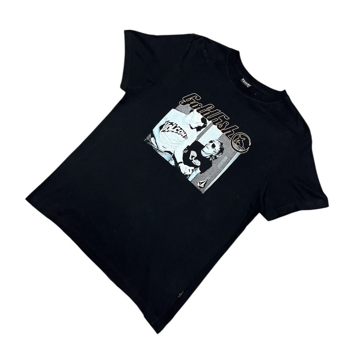 Rap Tees × Volcom T shirt volcom x goldfish rap tees Size US M / EU 48-50 / 2 - 2 Thumbnail