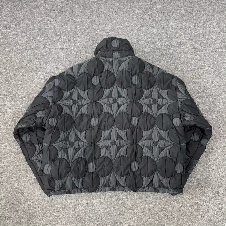 Louis Vuitton Louis Vuitton Black and grey three-flower cotton jacket 250 Size US M / EU 48-50 / 2 - 2 Thumbnail