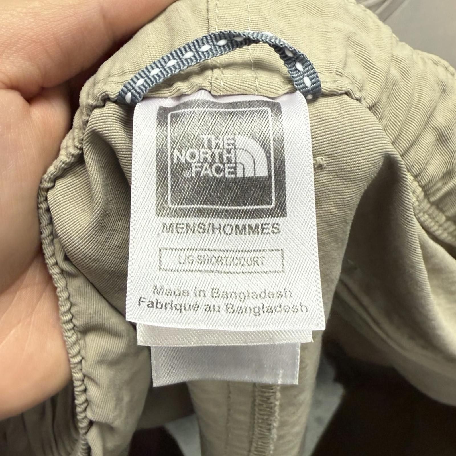 The North Face The North Face Utility Hiking Shorts -- L -- Size US L / EU 52-54 / 3 - 7 Thumbnail