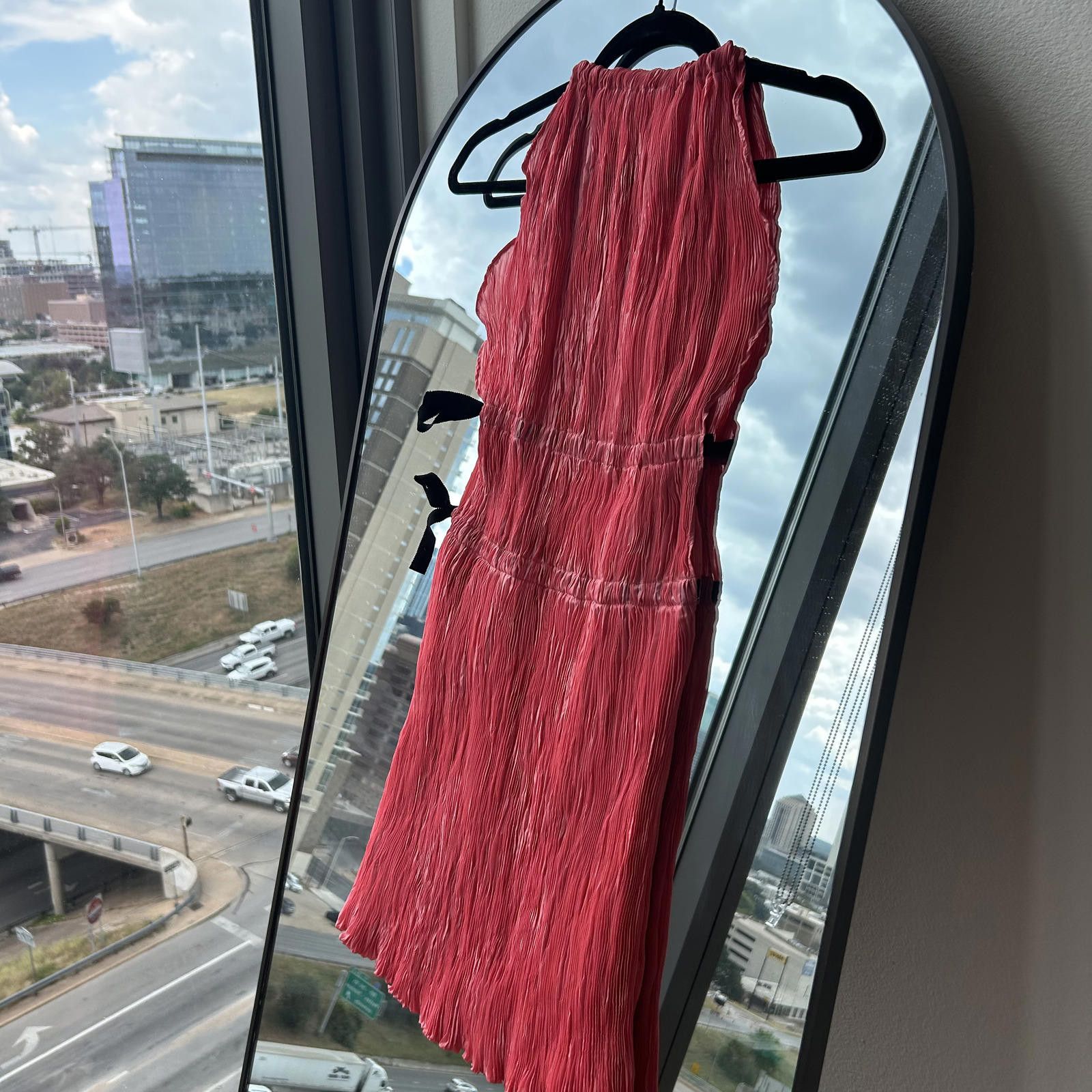 Designer Chic Pink Pleated Midi Dress by MINUIT Size M / US 6-8 / IT 42-44 - 8 Thumbnail
