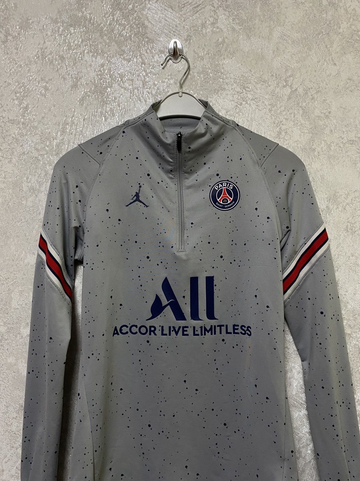 Jordan Brand Jordan PSG soccer jersey long sleeve players Size US XS / EU 42 / 0 - 4 Thumbnail