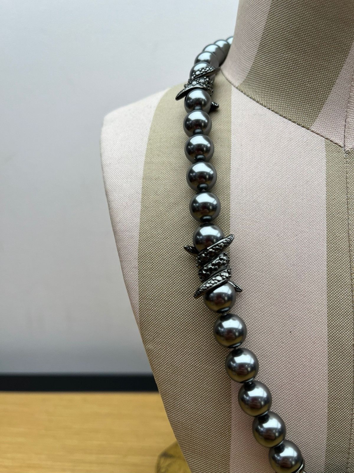 Vivienne Westwood o1f1d3z1025 Size: OS / Verena Pearl-W2 Necklaces Size ONE SIZE - 3 Thumbnail