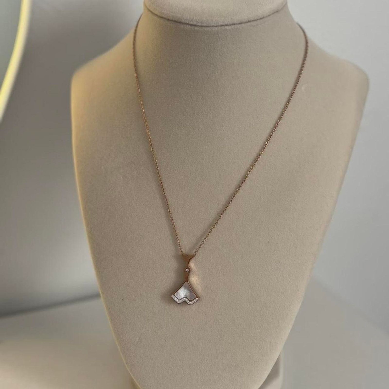 Other Rose Gold Necklace White Crystal Pendant Stainless Steel Size ONE SIZE - 2 Thumbnail