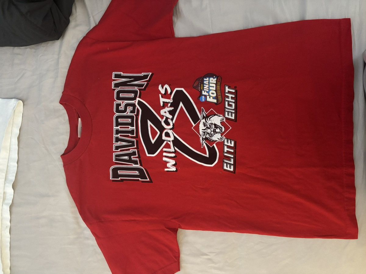 NCAA VINTAGE 2008 Davidson Wildcats Elite Eight Size US L / EU 52-54 / 3 - 1 Thumbnail