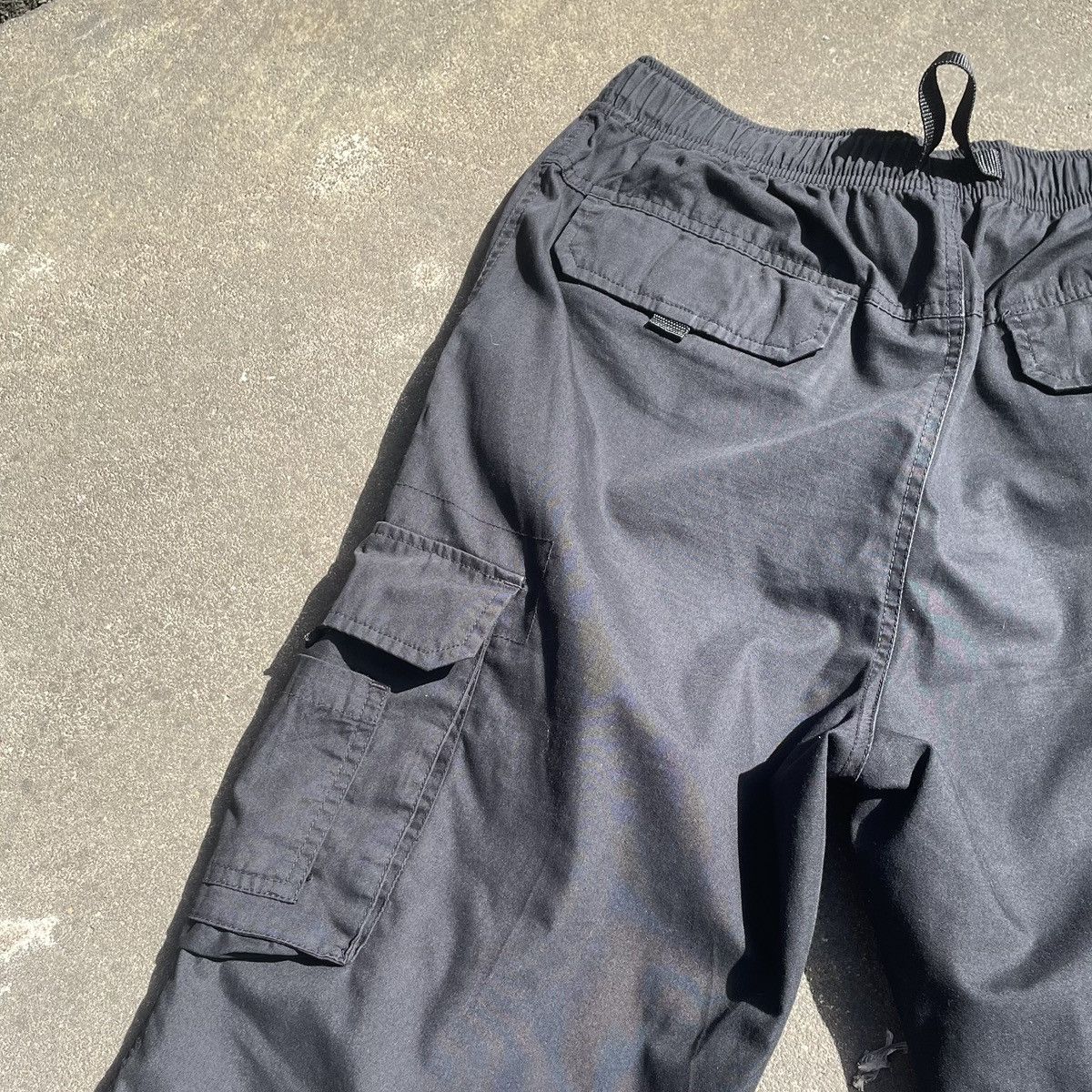 Converse RARE Y2K Converse Multipocket Tactical Cargo Baggy Pants Size US 36 / EU 52 - 9 Thumbnail