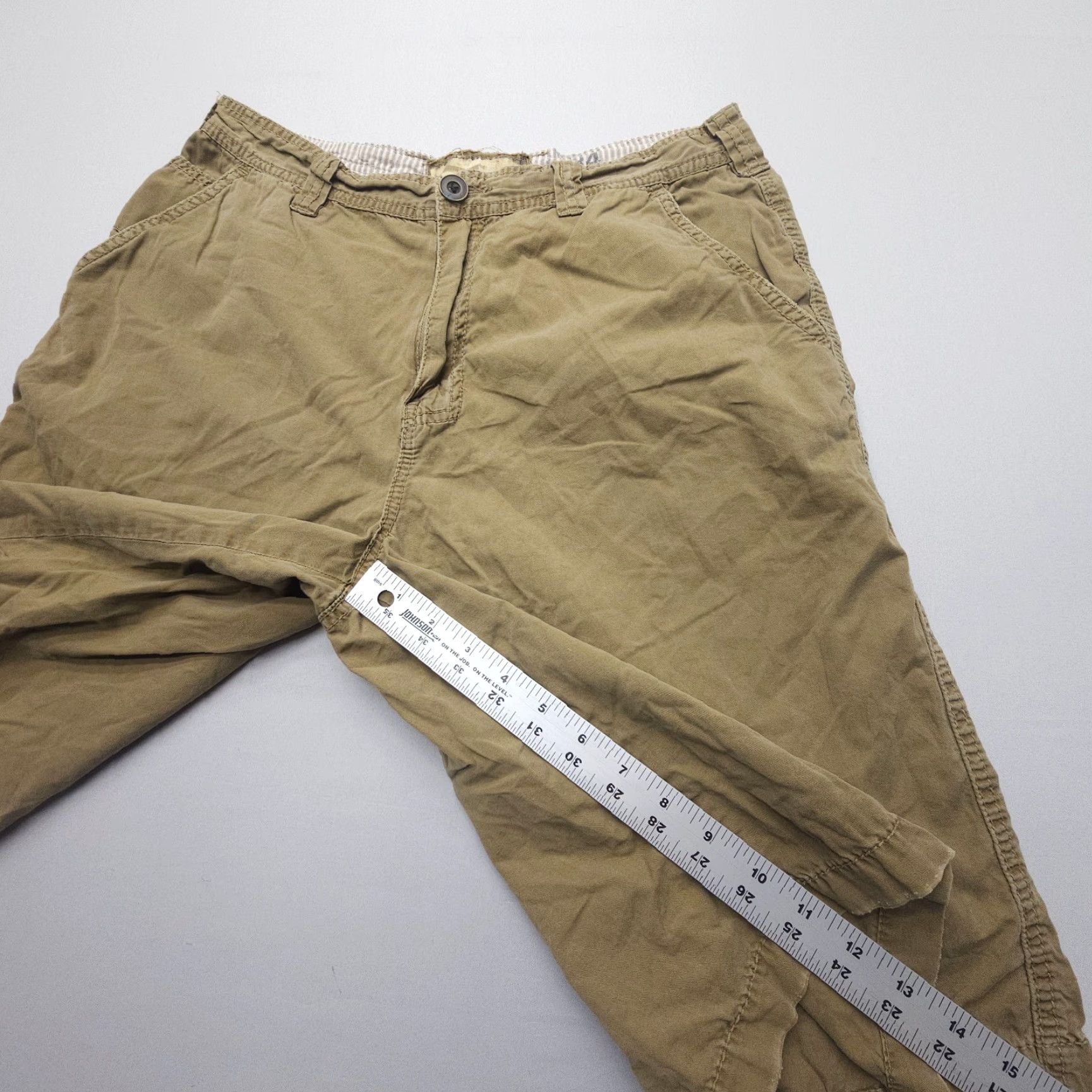 Vintage Bucke Buckle BKE Chino Shorts Mens 34 Khaki 100% Cotton Baggy Y2K 2000's Chino Shorts Buckle Mens 34 Khaki Cotton Baggy Y2K 2000s Vintage No N/A Size US 34 / EU 50 - 4 Thumbnail