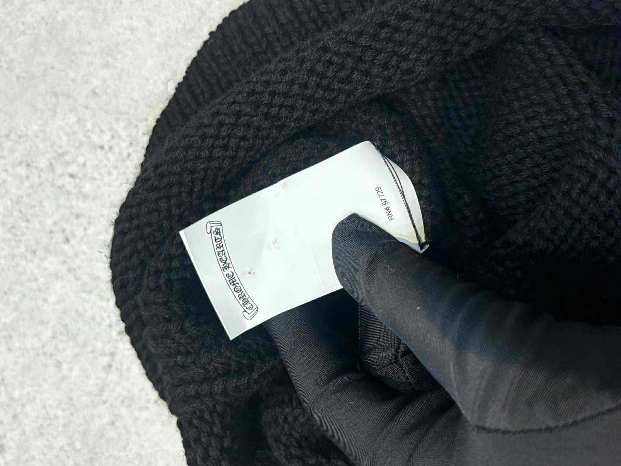 Chrome Hearts BLACK AND WHITE LOGO CHROME HEARTS BEANIE Size ONE SIZE - 6 Thumbnail