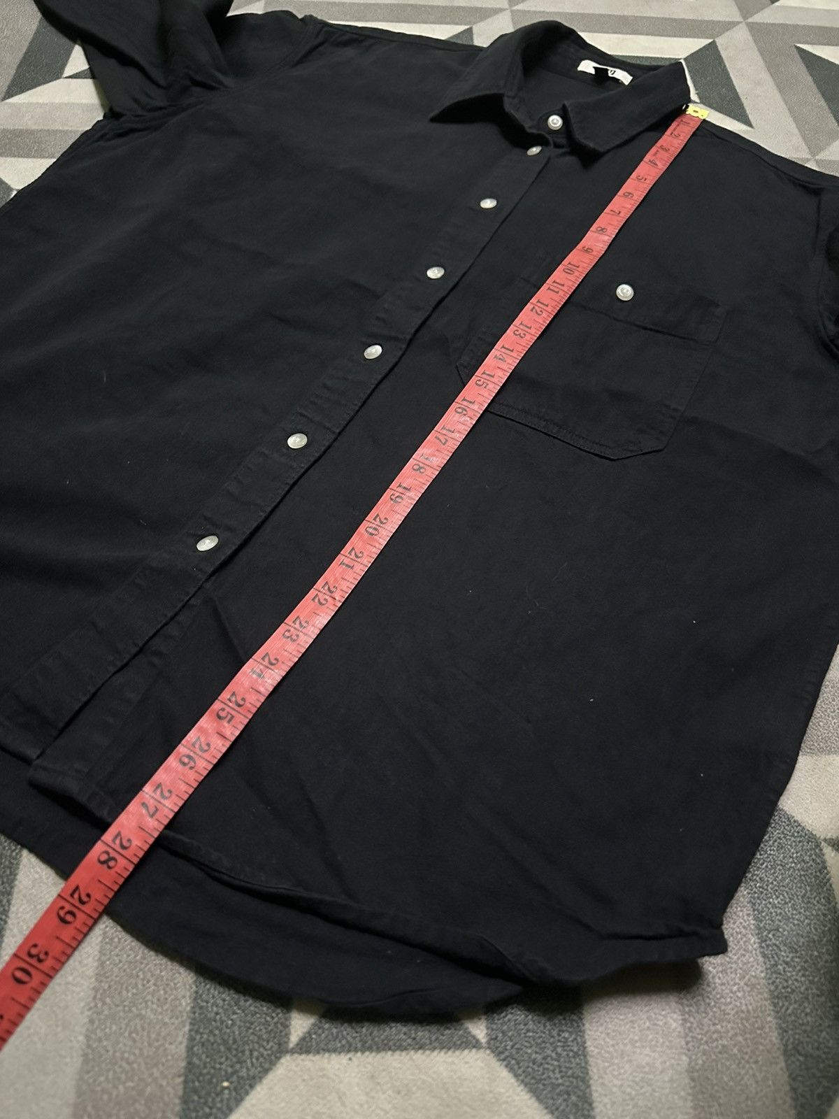 Undercover × Uniqlo Uniqlo undercover black shirts Size US S / EU 44-46 / 1 - 11 Thumbnail