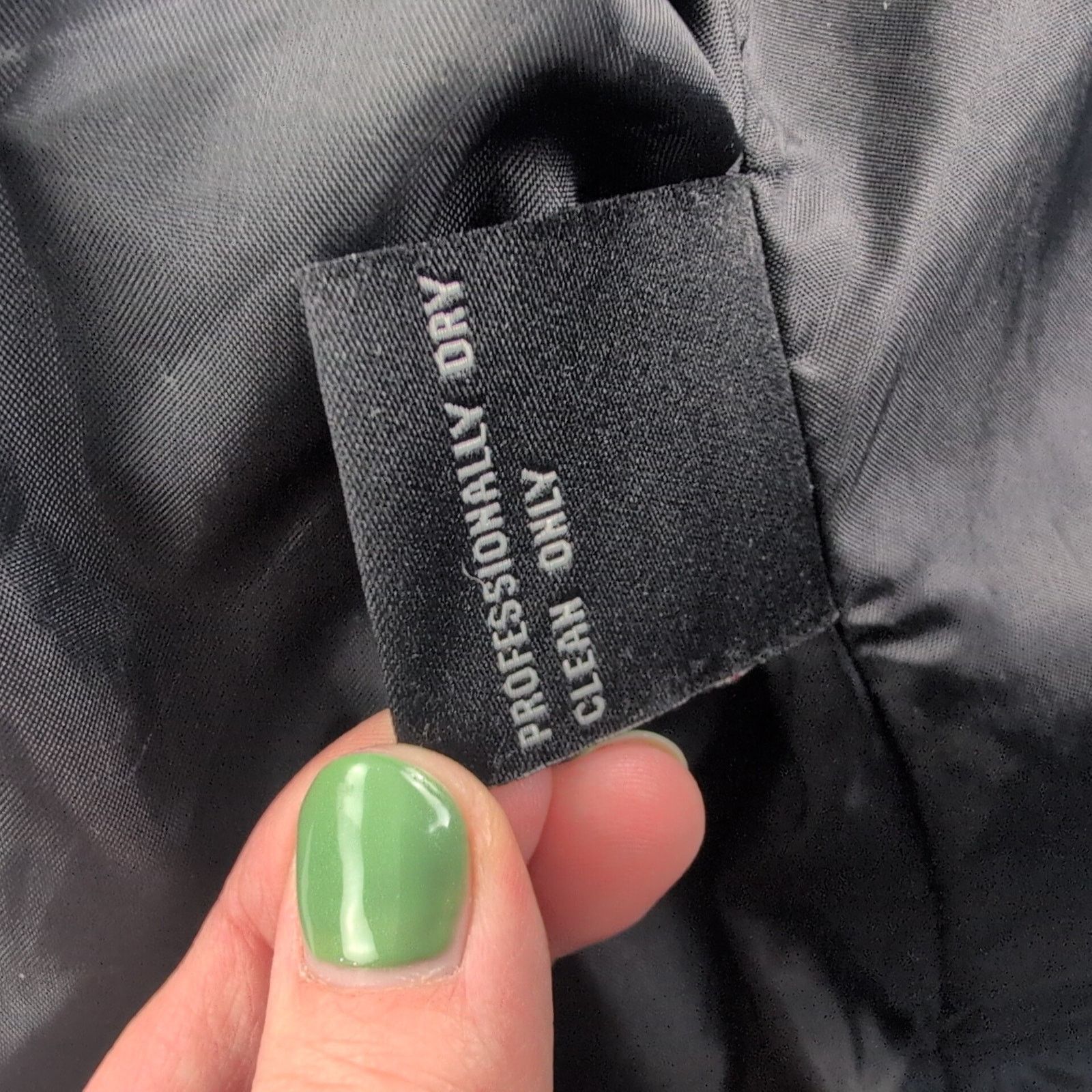 Guess Vintage Guess Quilted Puffer Women's M Y2KBaddie GorpCore Size M / US 6-8 / IT 42-44 - 8 Thumbnail