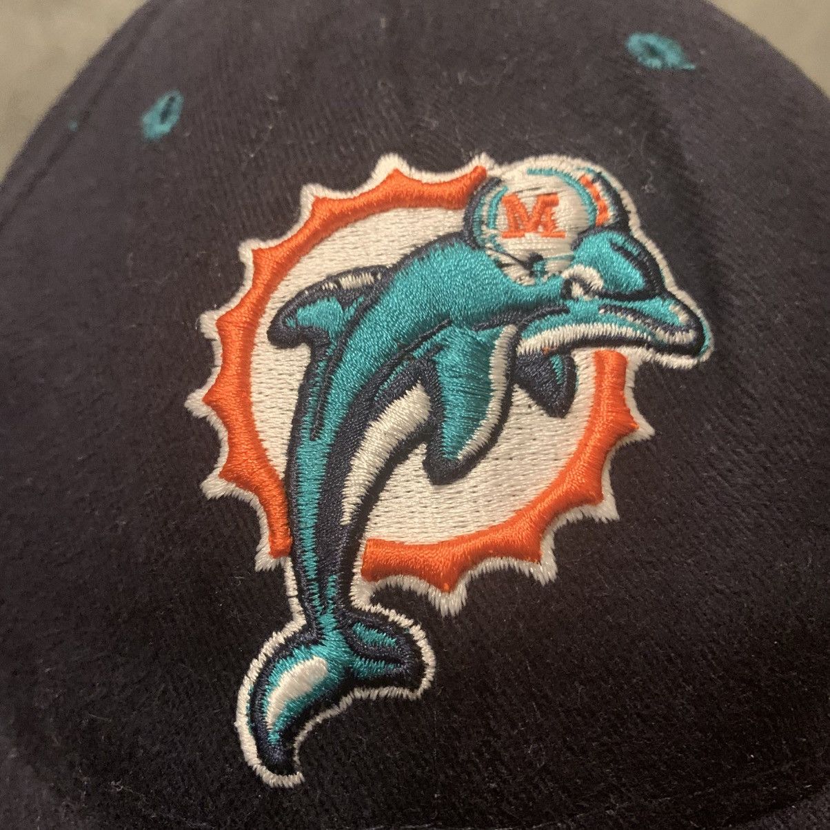 Twins Enterprise Inc. VINTAGE 90s Miami Dolphins Twins Enterprise Hat Black/Teal Size ONE SIZE - 2 Thumbnail