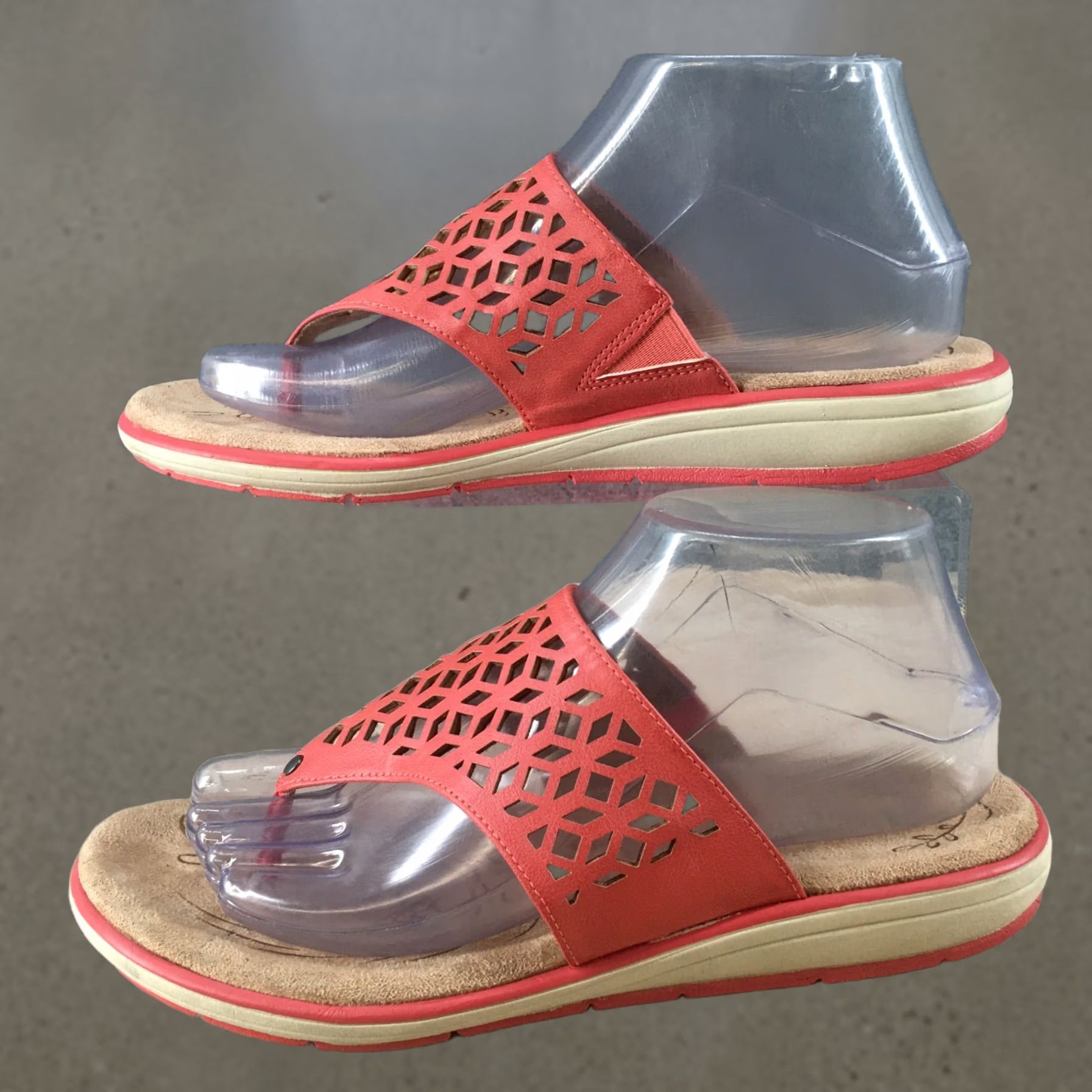 Naturalizer Naturalizer Sandals Womens 8M Sinny Thong Flip Flops Pink Faux Leather Laser Cut Sandal Womens 8 Pink Faux Leather Size US 8 / IT 38 - 1 Thumbnail
