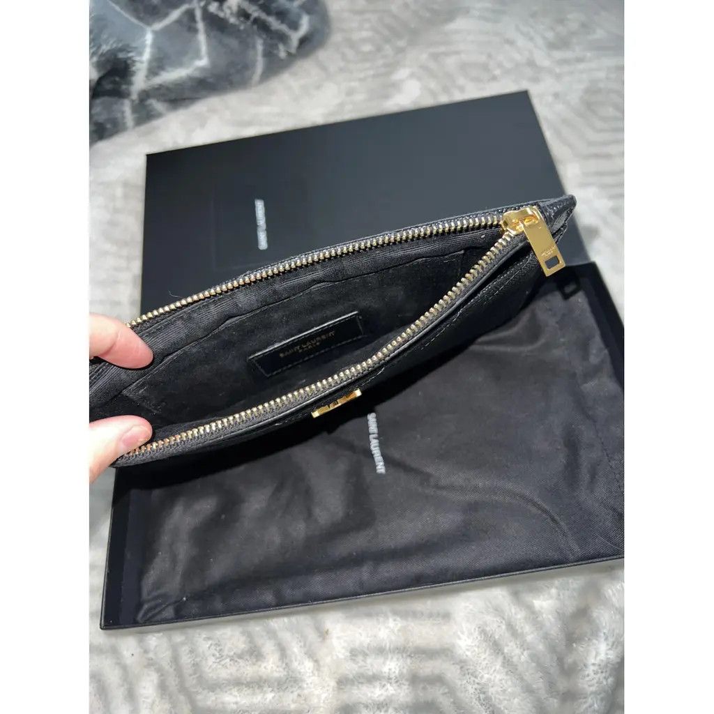 Saint Laurent Paris o1b1hav110824 Size: OS / Zipped Leather Pouch in Storm Size ONE SIZE - 5 Thumbnail