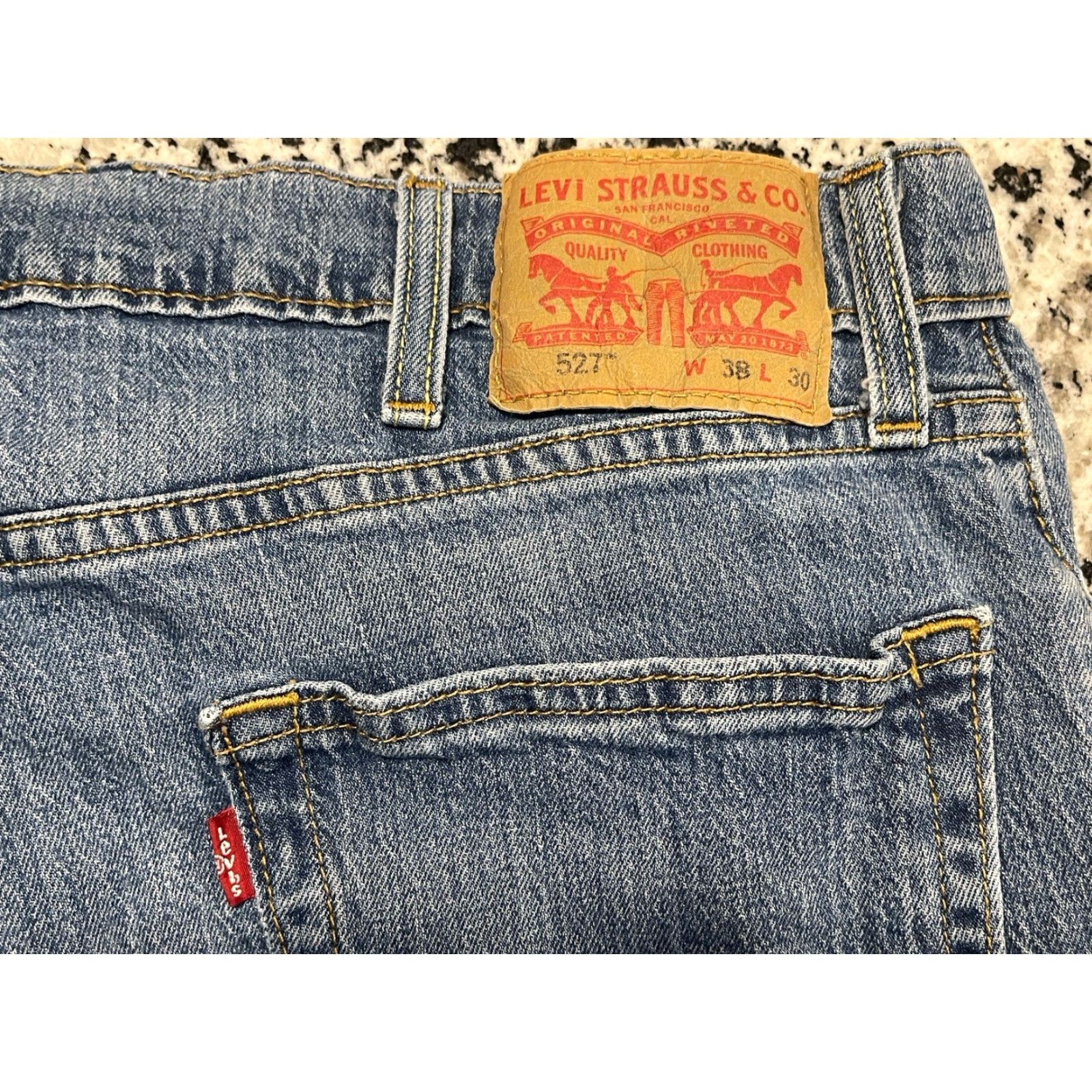 Levi's Levi's 527 Jeans Bootcut Mens 37x30 Blue Denim Stretch Cotton Regular Inseam 30 Waist 37 Light Wash Size US 37 - 6 Thumbnail