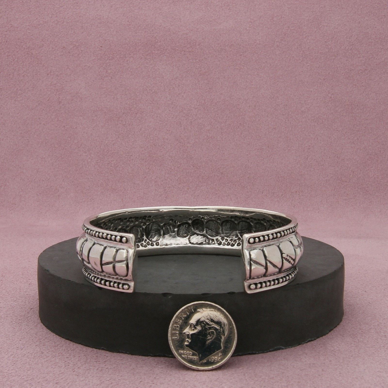 Sterling Silver sterling silver pebbled pattern cuff bracelet size 6.25in Size ONE SIZE - 2 Thumbnail